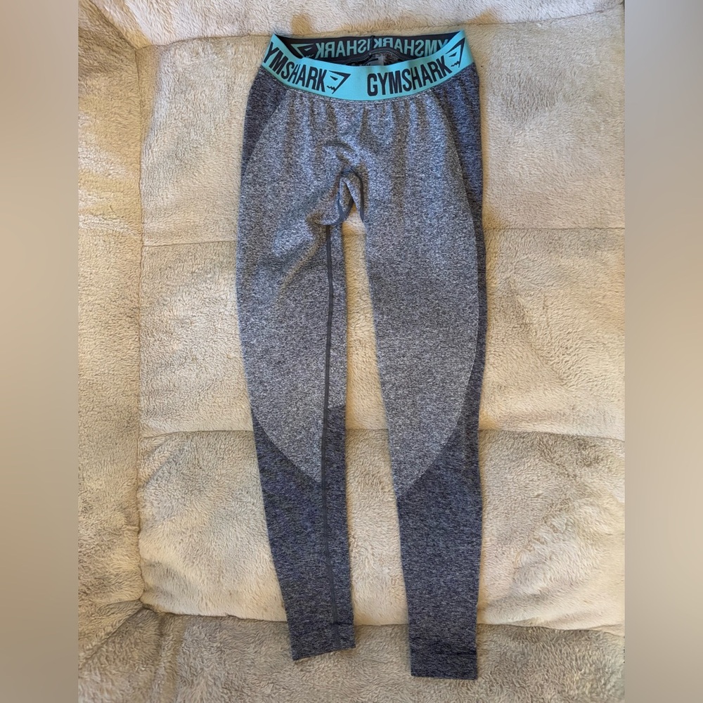 Gymshark Gray Leggings with Elastic Waistband and Tapered Design